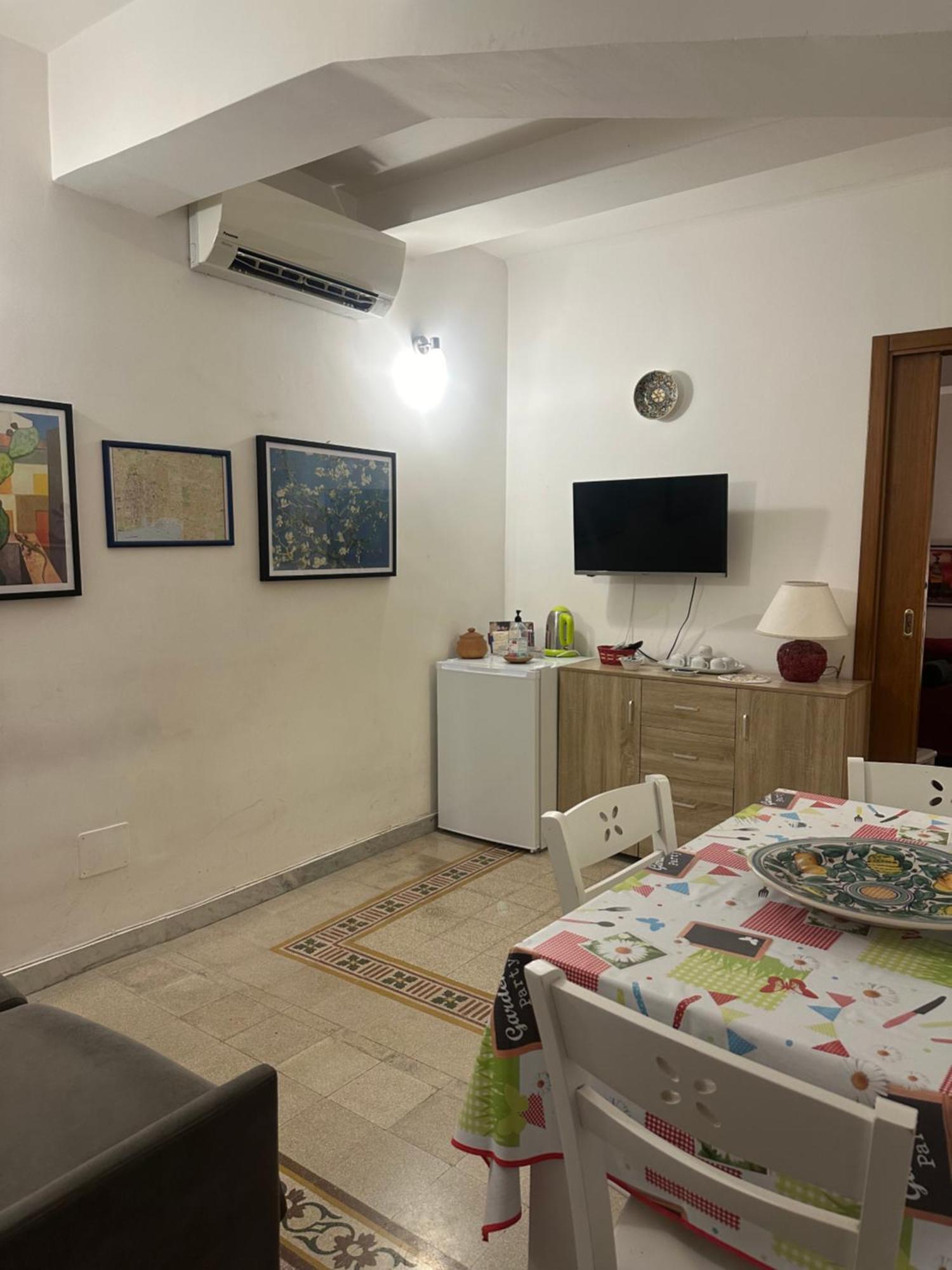 Casa Di Fronte La Cattedrale Apartment Палермо Екстериор снимка